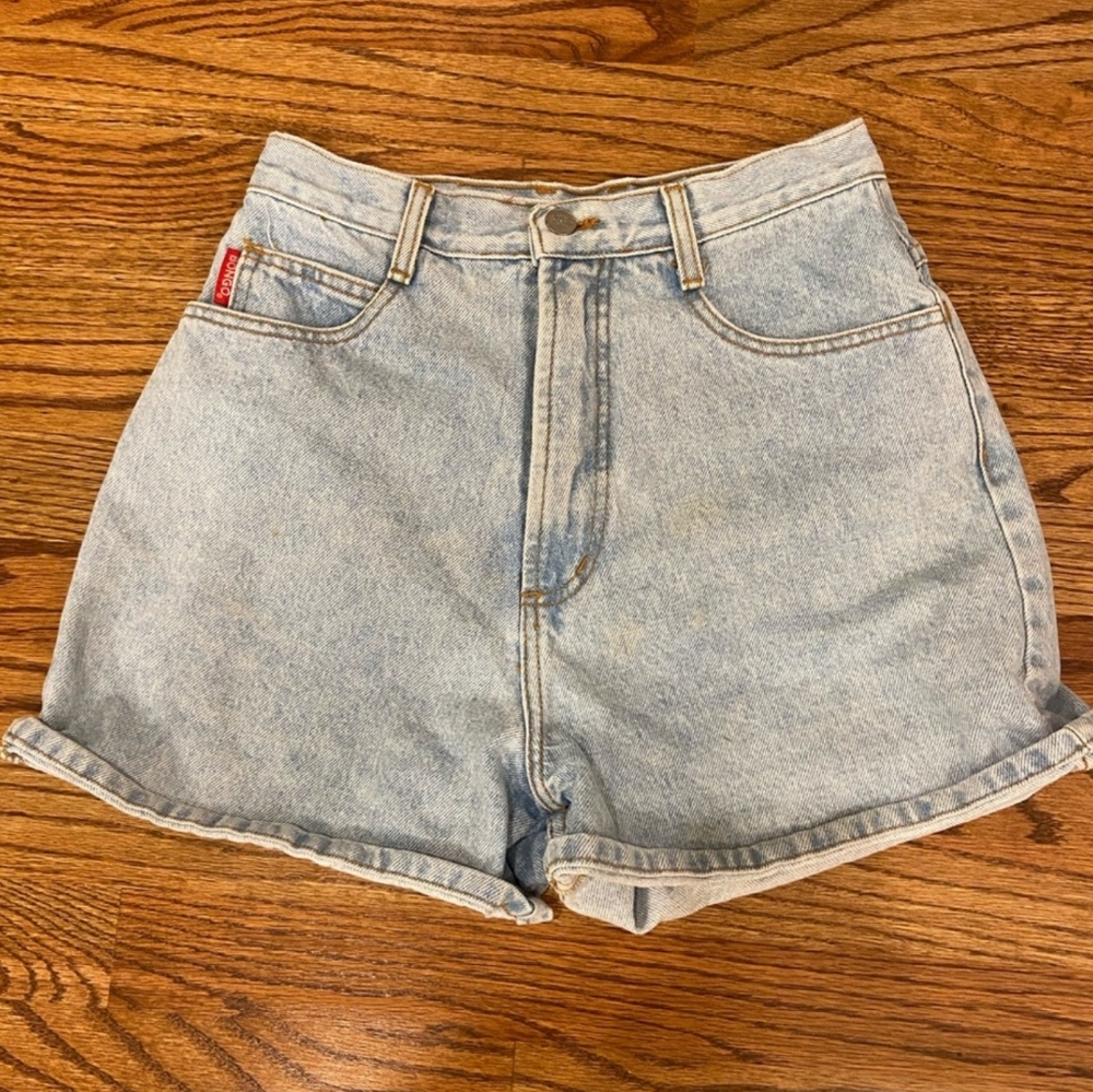 Vintage 80s/90s high waist light wash jean shorts